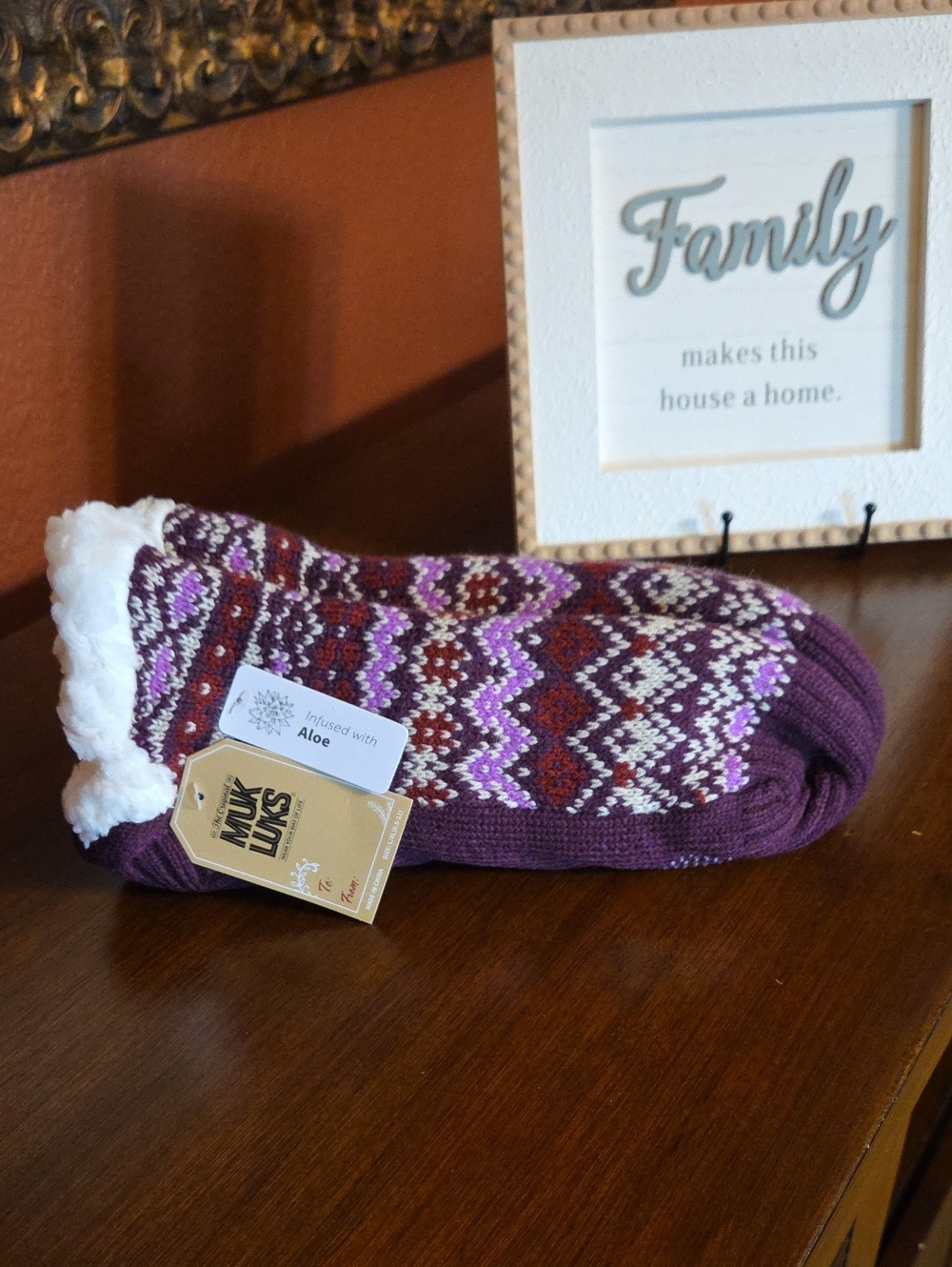 MUK LUKS Aloe Infused Cabin Slipper Socks NWT